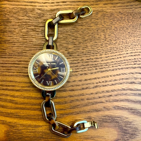Michael Kors watch. Great condition - Picture 3 of 6